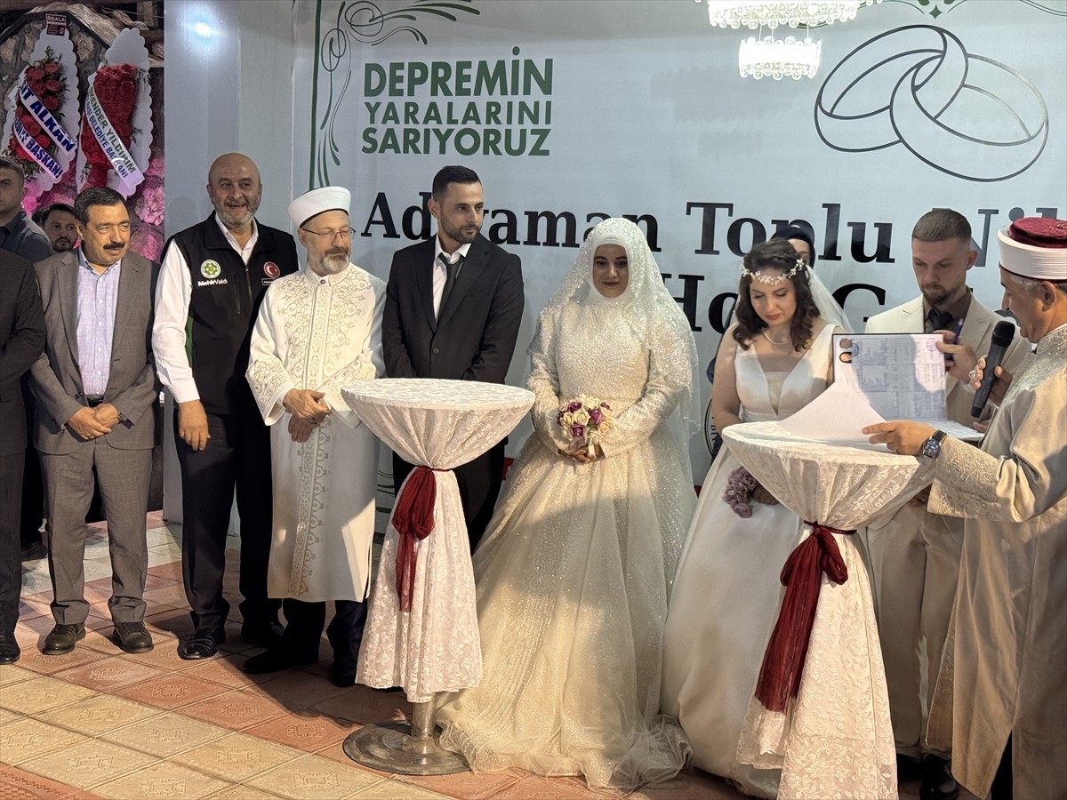Diyanet İşleri Başkanı Ali Erbaş, Diyanet İşleri Başkanlığı ile Mehir Vakfı arasında imzalanan...