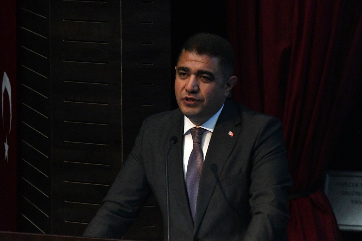 Düzce Üniversitesi'nde Türkçe dil eğitimini başarıyla tamamlayan 11 ülkeden 63 öğrenci için...