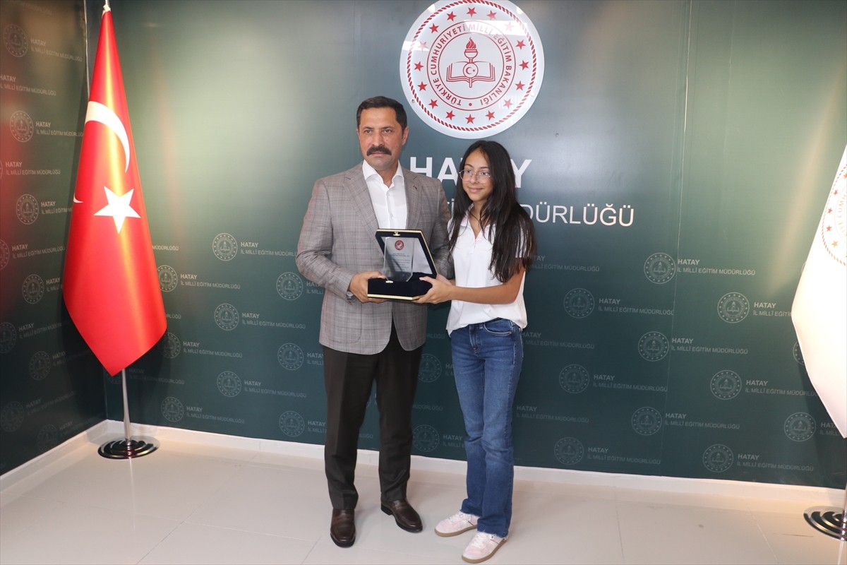 Hatay'da Liselere Geçiş Sistemi Sınavı (LGS) ile Yükseköğretim Kurumları Sınavı'nda (YKS) başarılı...