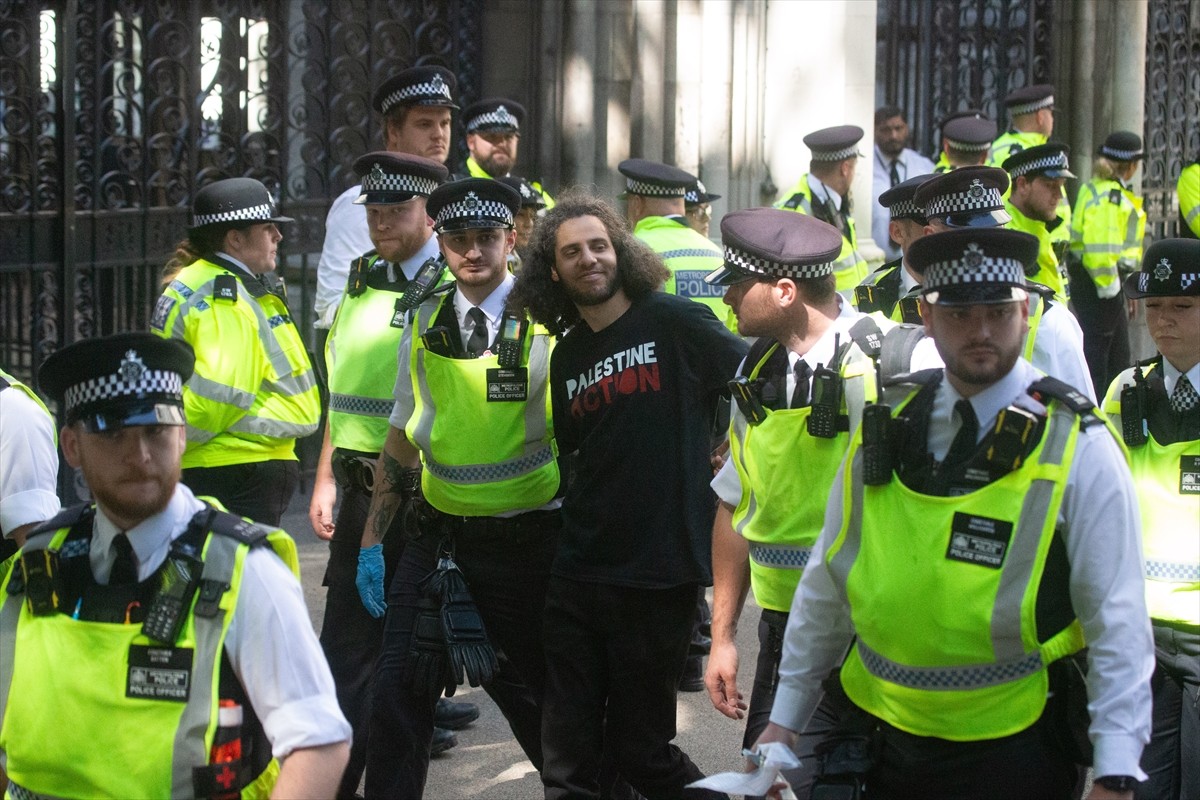 İngiltere'de İsrail'le iş yapan firmalara yönelik eylemleriyle tanınan "Palestine Action" grubunun...