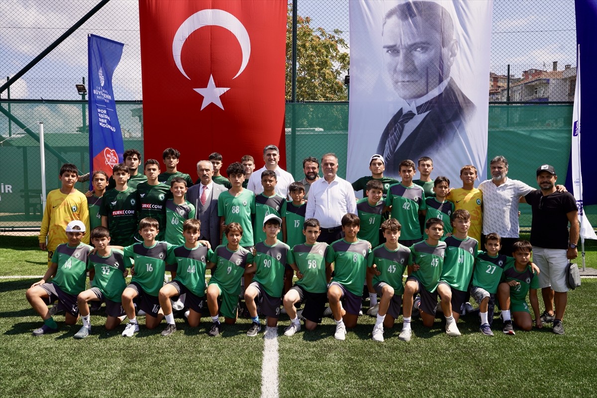 İstanbul Büyükşehir Belediyesince (İBB) yenilenen Yenisahra Stadı ile Kurbağalıdere Yaşam...