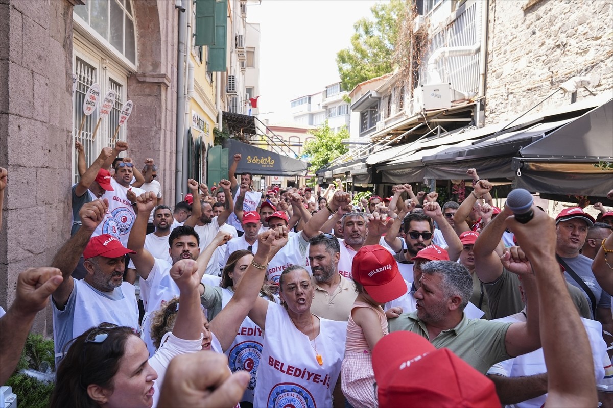 İzmir Büyükşehir Belediyesinde işten çıkarılan işçiler, Türkiye Belediyeler ve Genel Hizmetler...