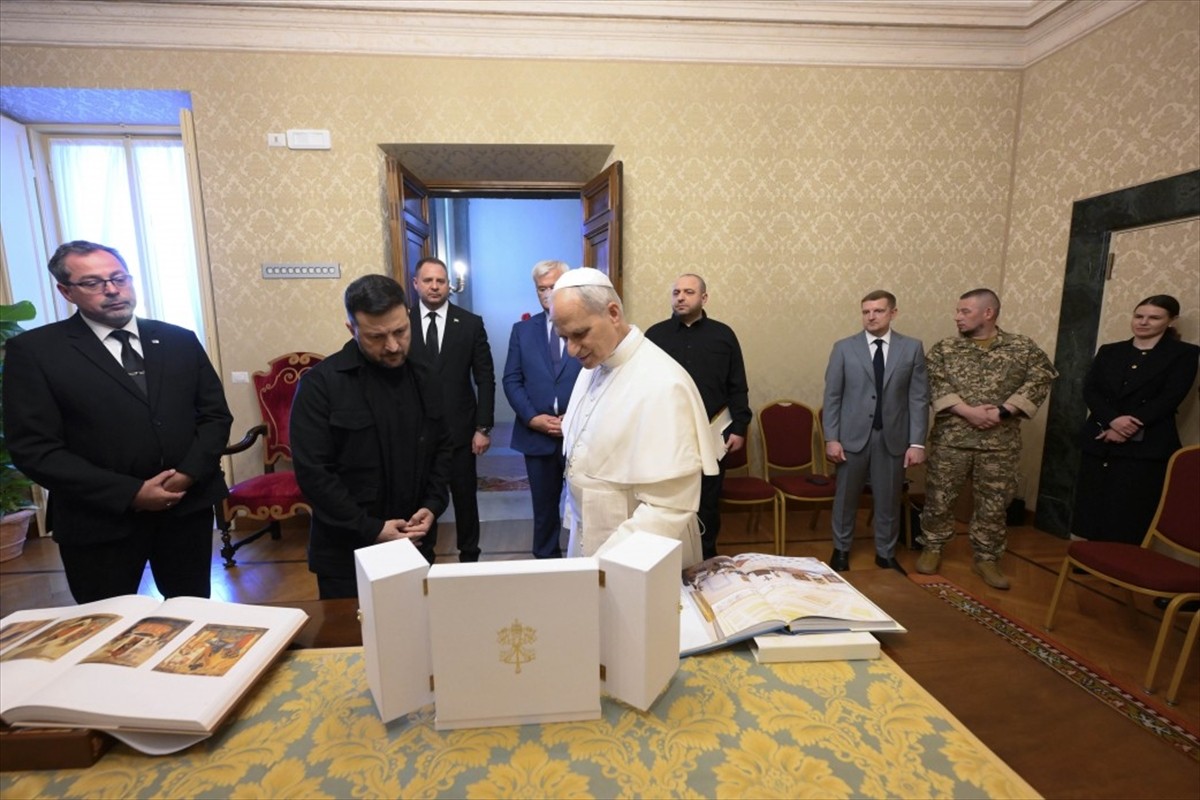 Katoliklerin ruhani lideri ve Vatikan Devlet Başkanı Papa 14. Leo'nun, Ukrayna Devlet Başkanı...