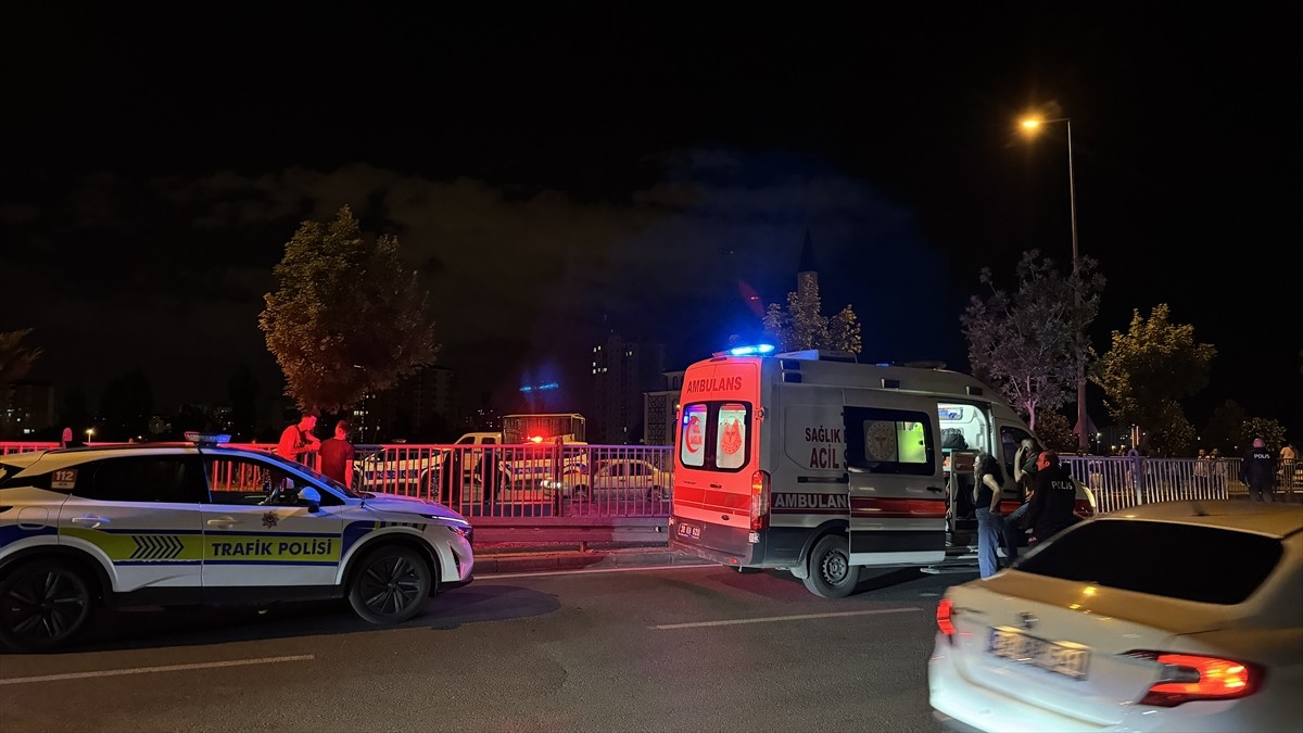 Kayseri'de otomobilin kanala düşmesi sonucu yaralanan sürücü tedavi altına alındı.