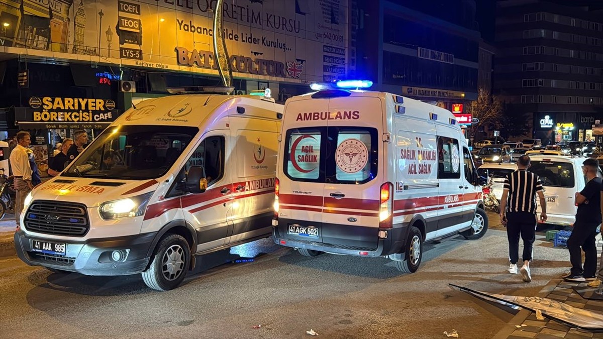 Kocaeli’nin Gebze ilçesinde dükkan sahipleri ile kiracısı arasında çıkan kavgada 2 kişi...