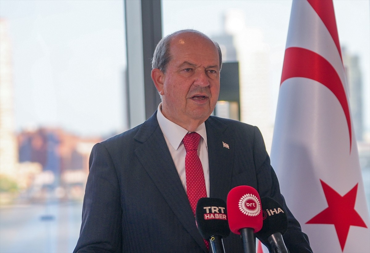 Kuzey Kıbrıs Türk Cumhuriyeti (KKTC) Cumhurbaşkanı Ersin Tatar, ülkesinin kendi geleceğini inşa...