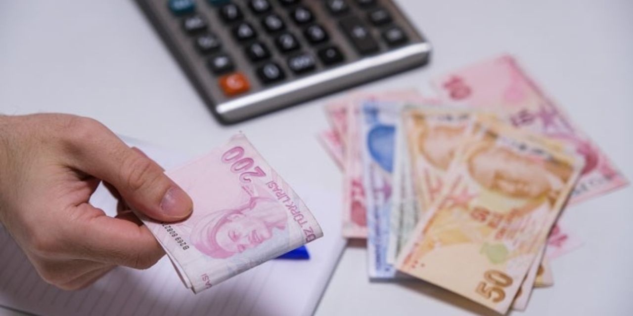 Merkez Bankası Faiz İndirdi, Mevduatlar Sarsıldı!