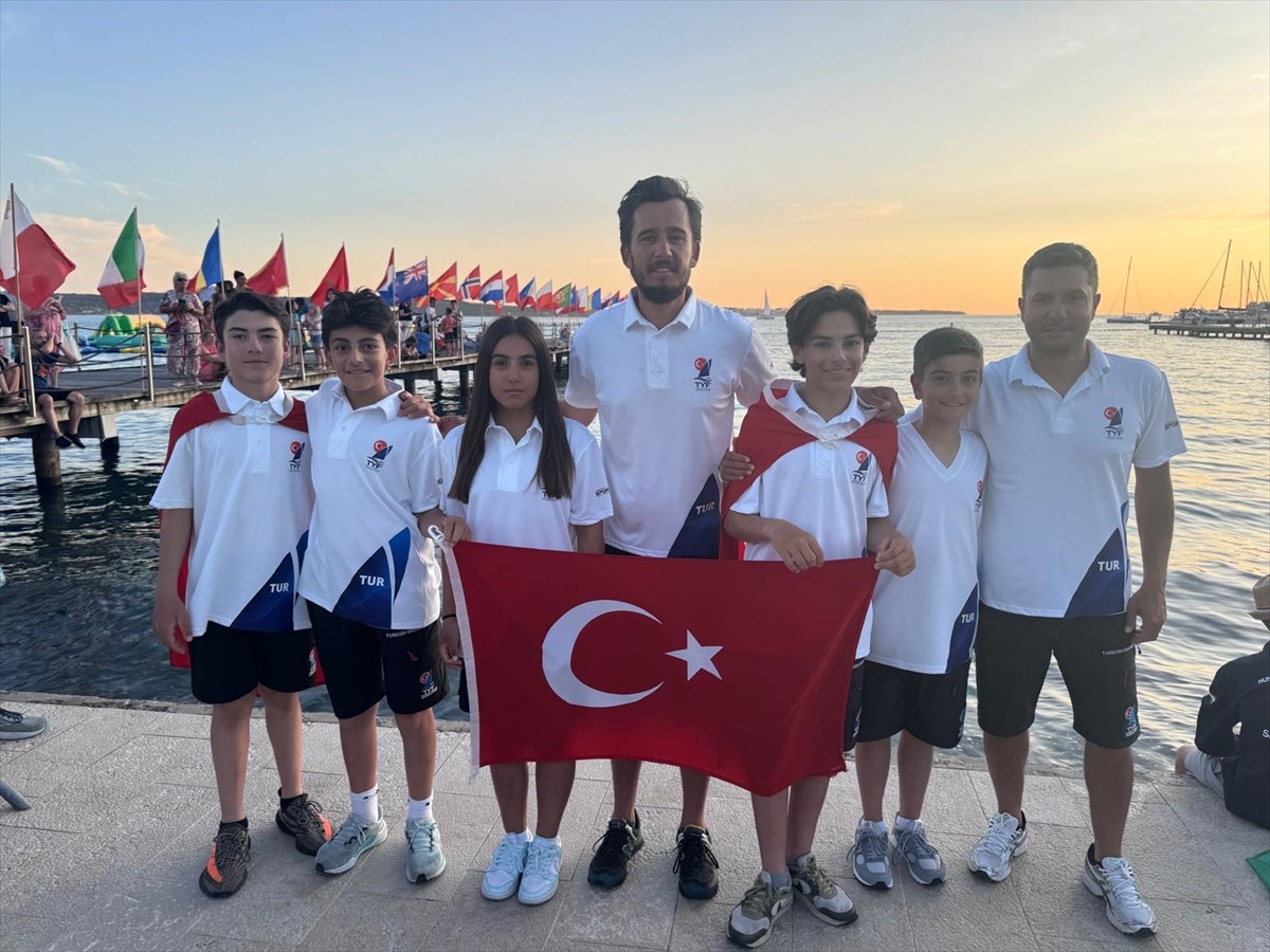 Milli yelkencilerin de yarıştığı 2025 Optimist Dünya Şampiyonası, Slovenya'da tamamlandı. Türkiye...