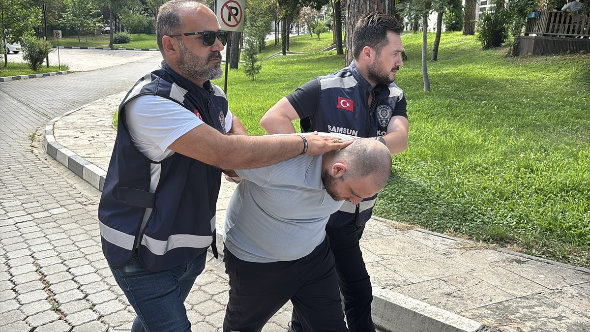 Samsun'da işlenen cinayetle ilgili kırmızı bültenle aranan kişi, Gürcistan'da yakalanıp kente...