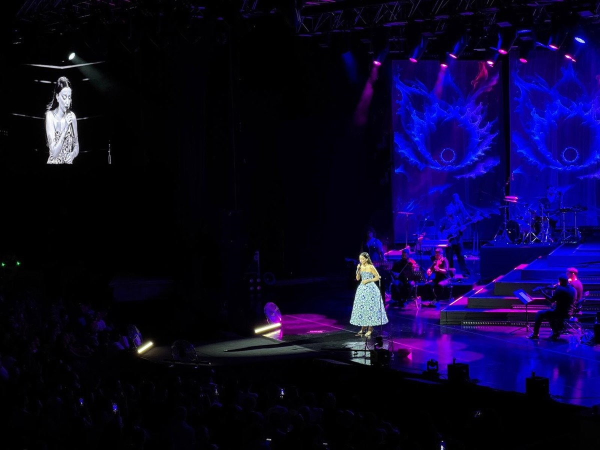  Şarkıcı Melike Şahin, BKM'nin 30. yılına özel düzenlediği konser serisinde Harbiye Cemil Topuzlu...