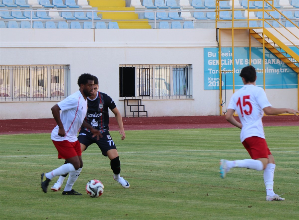 Süper Lig ekiplerinden Antalyaspor, hazırlık maçında FK Tikves ile 0-0 berabere kaldı.
