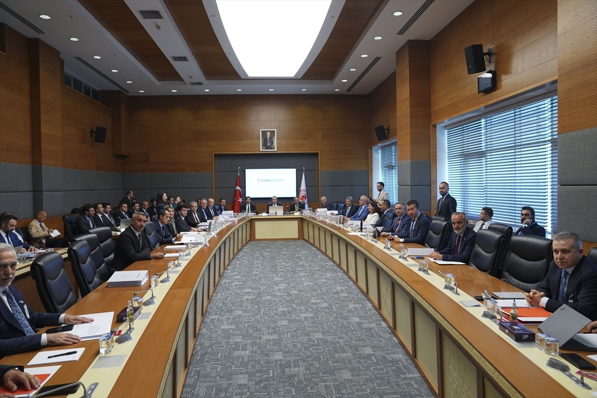 TBMM Kamu İktisadi Teşebbüsleri (KİT) Komisyonunda, bankanın ve bağlı ortaklıklarının 2021-2022...