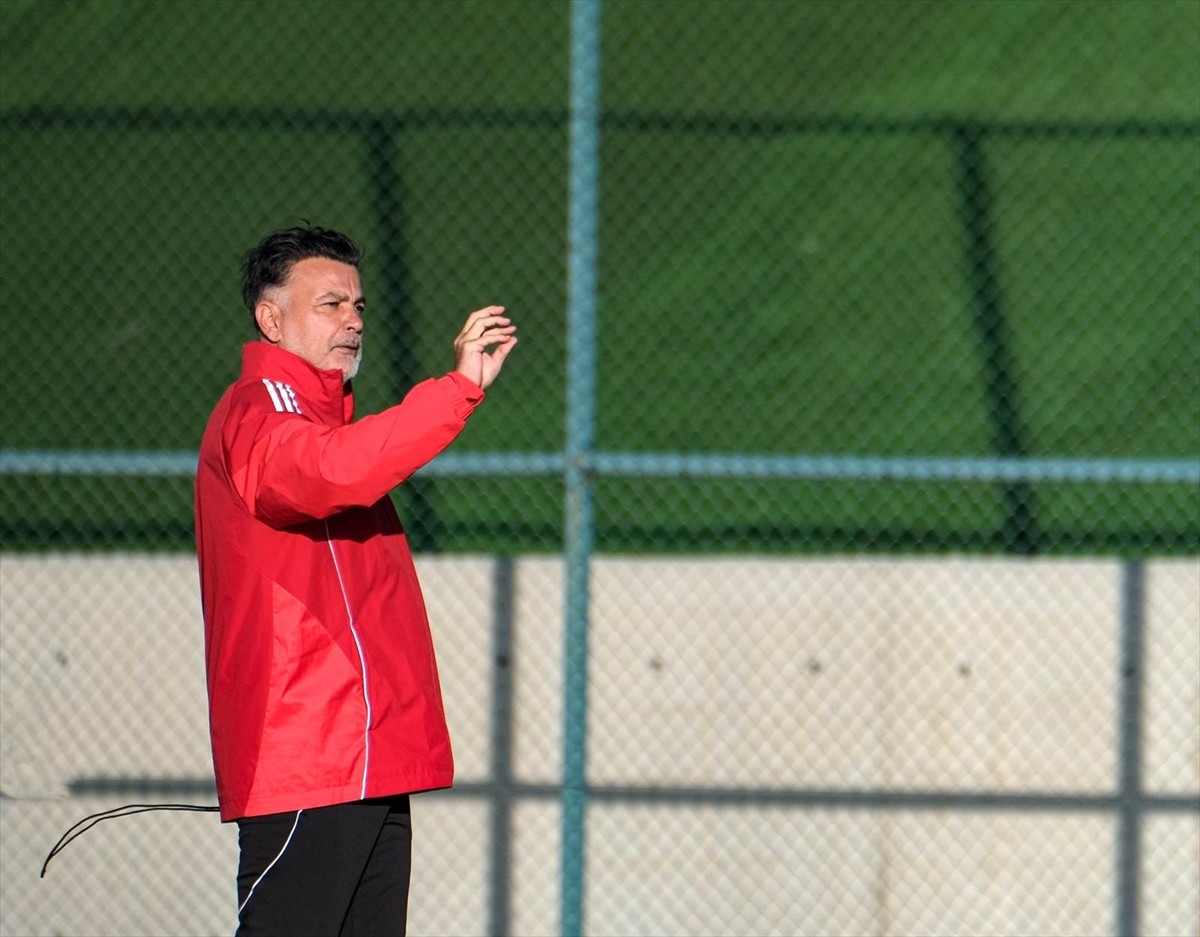 Trendyol 1. Lig'in yeni ekiplerinden Hatayspor, 2025-2026 sezonu hazırlıklarına Erzurum'da devam...