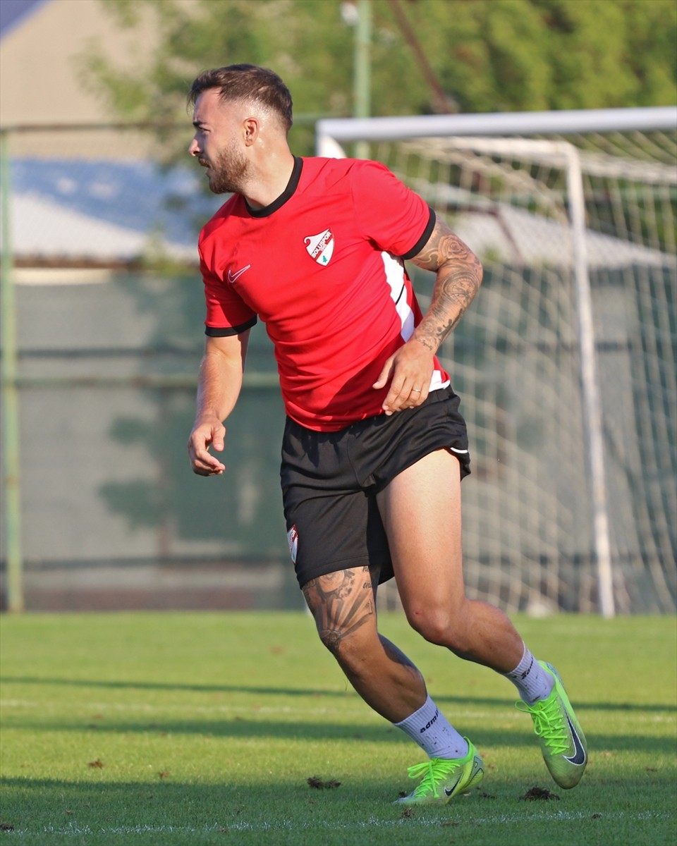 Trendyol 1. Lig ekiplerinden Boluspor, Doğan Can Davas'ı kadrosuna kattı.