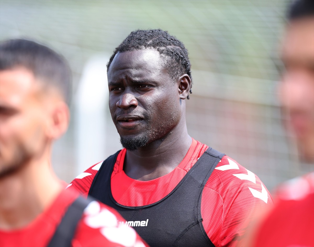 Trendyol 1. Lig ekiplerinden Sivasspor, ligin ilk haftasında deplasmanda Erzurumspor FK ile...