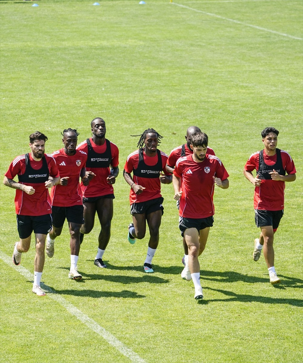 Trendyol Süper Lig ekiplerinden Gaziantep FK, yeni sezon hazırlıklarını Sırbistan'ın başkenti...