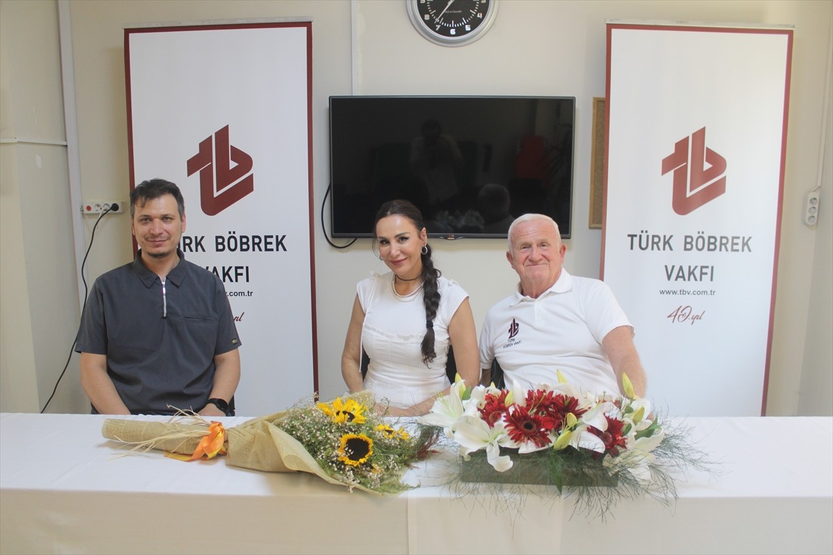 Türk Böbrek Vakfı tarafından diyaliz hastalarına yönelik yürütülen duygu durum ve stres yönetimi...