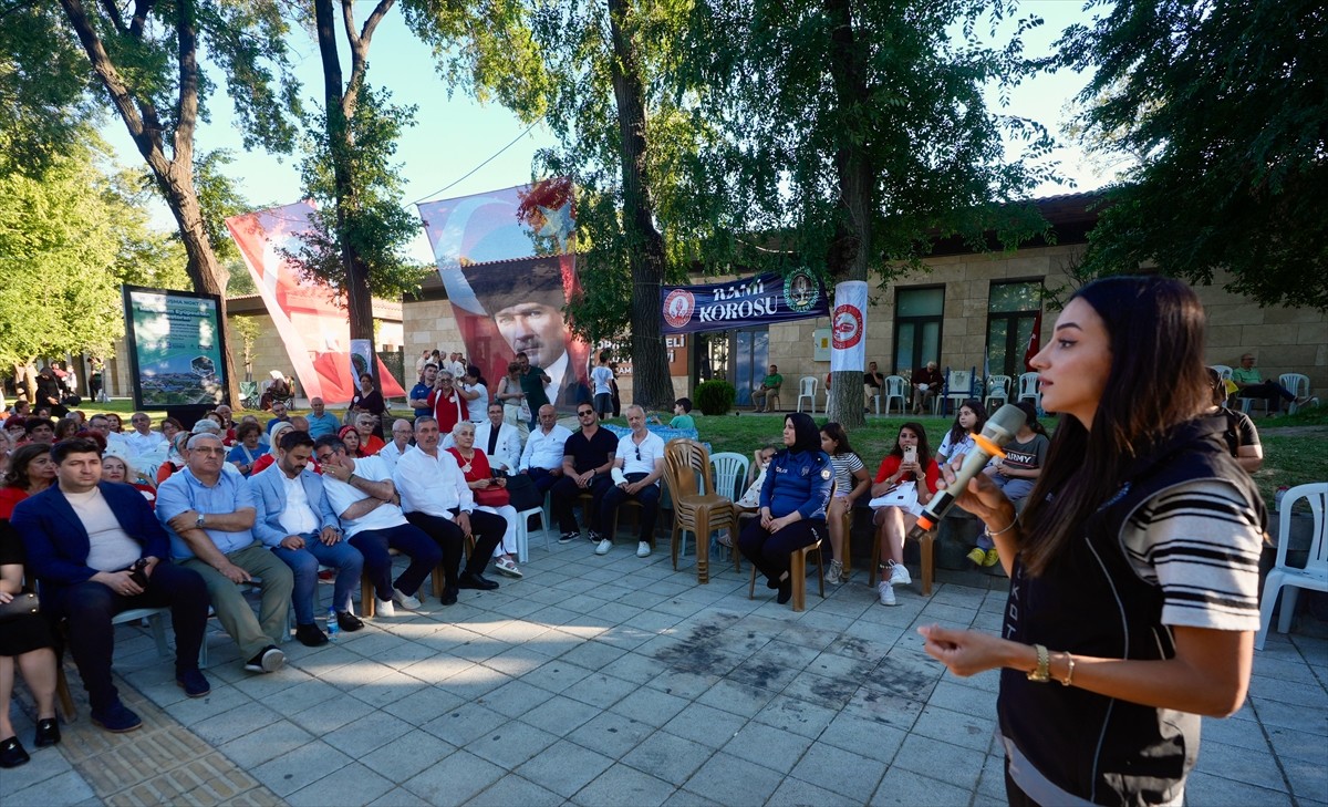 Türkiye'nin en büyük mahalle korolarından Rami Gönüllüler Korosu, sosyal sorumluluk projesi...