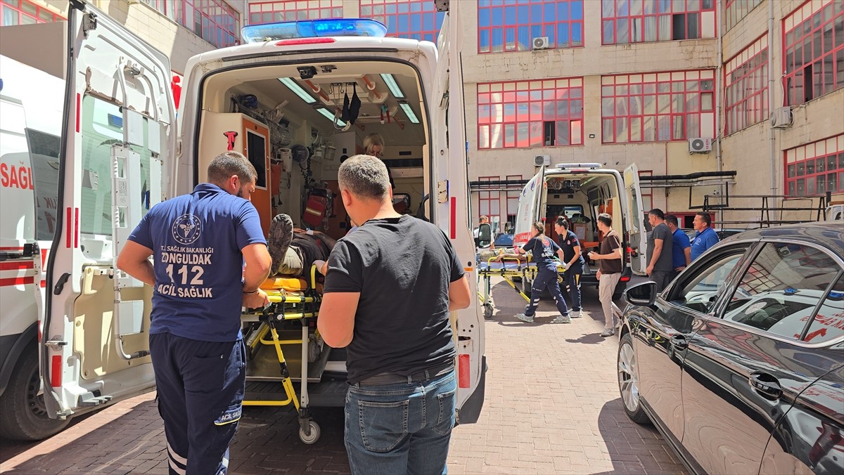 Türkiye Taşkömürü Kurumu (TTK) Kozlu Müessese Müdürlüğüne ait maden ocağında gazdan etkilenen 5...