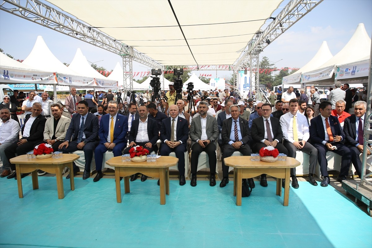 UNESCO'nun "Yaratıcı Şehirler Ağı Ulusal Listesi"nde bulunan Erzurum'da, "Kahvaltı Festivali"...