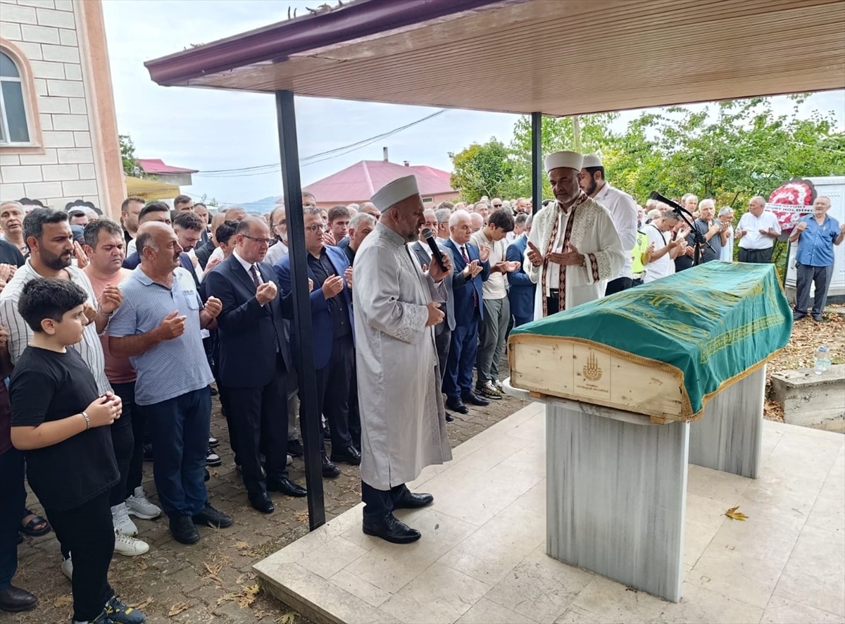  Zonguldak'ın Kozlu ilçesinde fındık bahçesinde ölü bulunan, gazeteci Cem Küçük'ün babası Erdal...