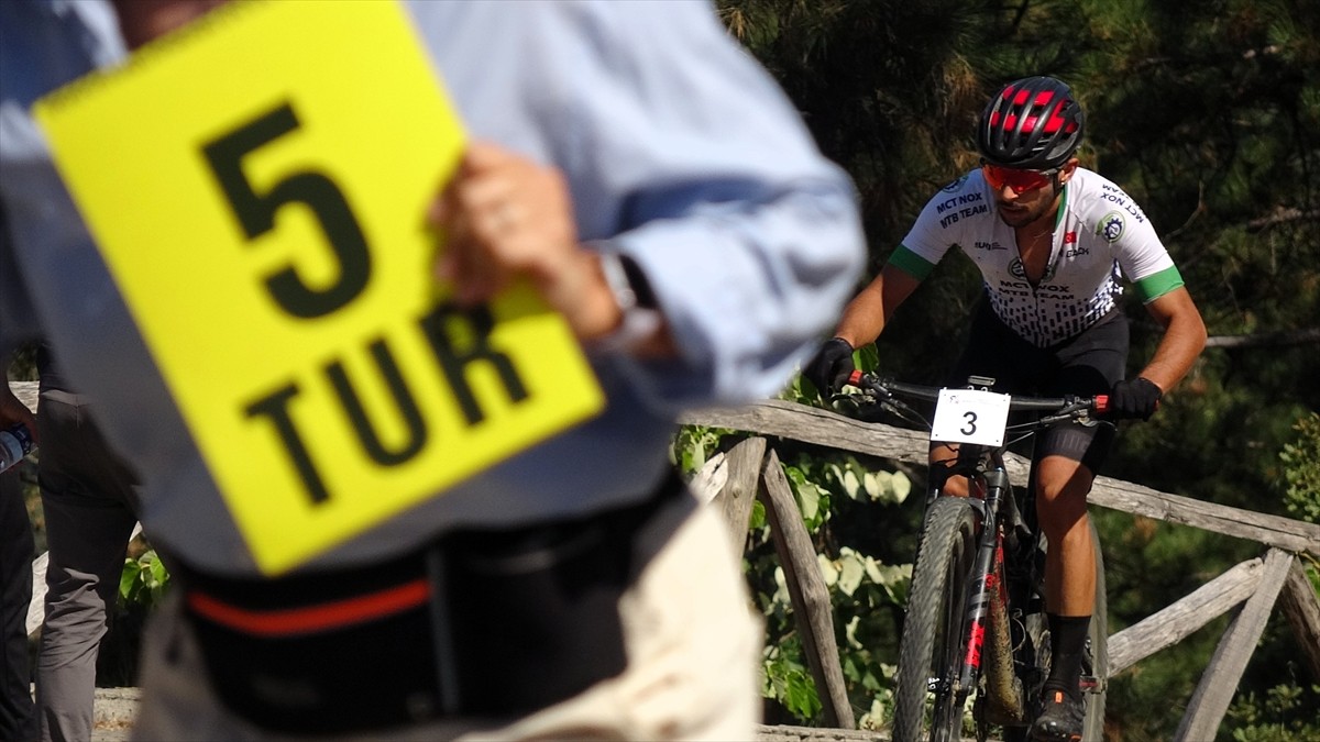 15. Uluslararası Yenice Kupası Dağ Bisikleti Yarışları tamamlandı.