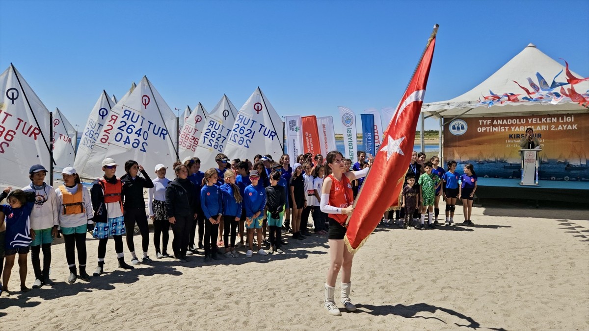 Anadolu Yelken Ligi Optimist Yarışları, "İç Anadolu'nun denizi" diye tabir edilen Kırşehir'deki...