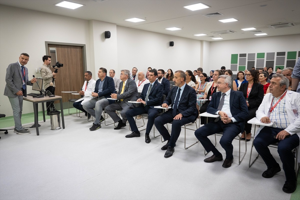 Ankara'da, Etlik Şehir Hastanesi Onkoloji Hastanesi'nde "Bütünleşik ve Önleyici Kanser Merkezi"...
