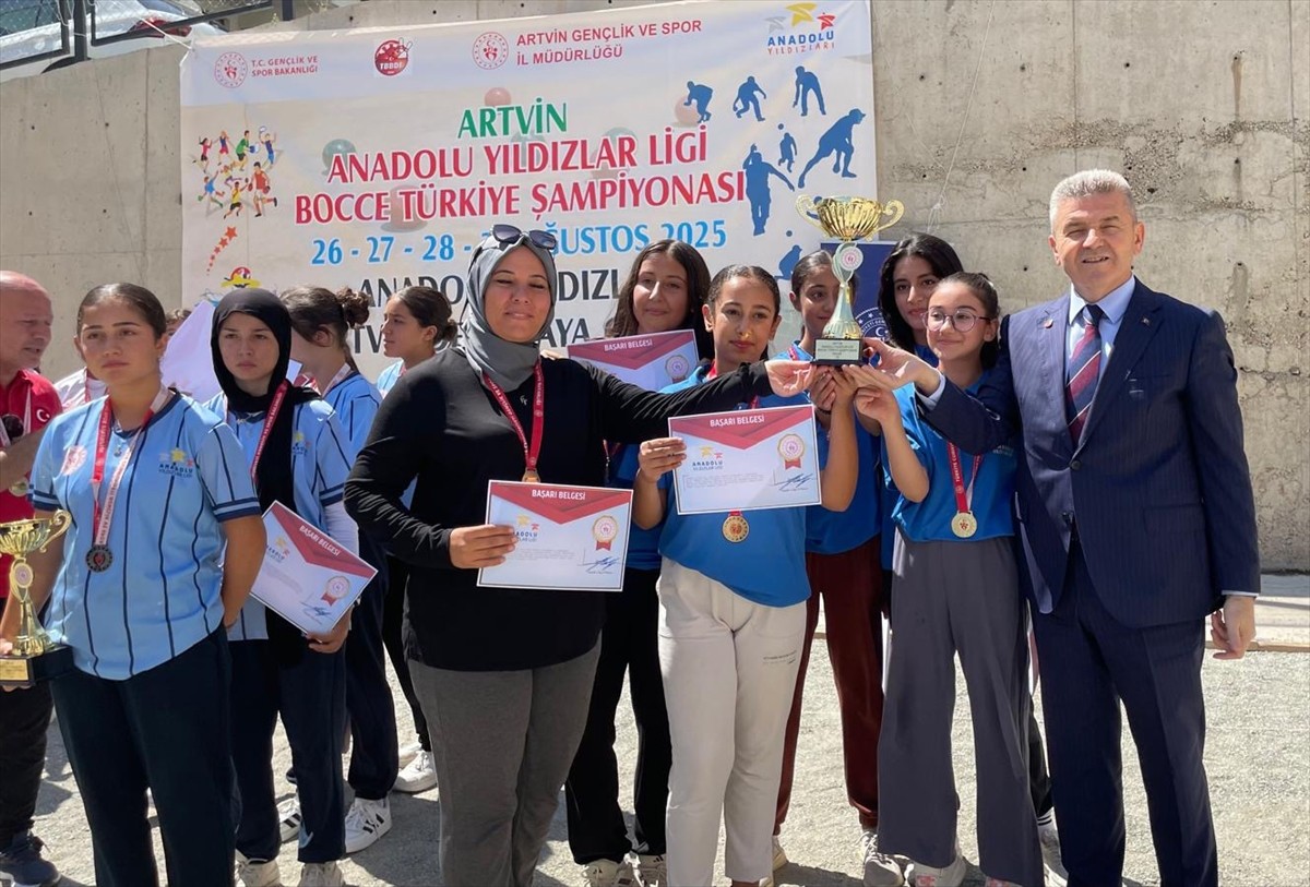Artvin'de düzenlenen 2025 Anadolu Yıldızlar Ligi Bocce Türkiye Şampiyonası sona erdi. Kızlarda...