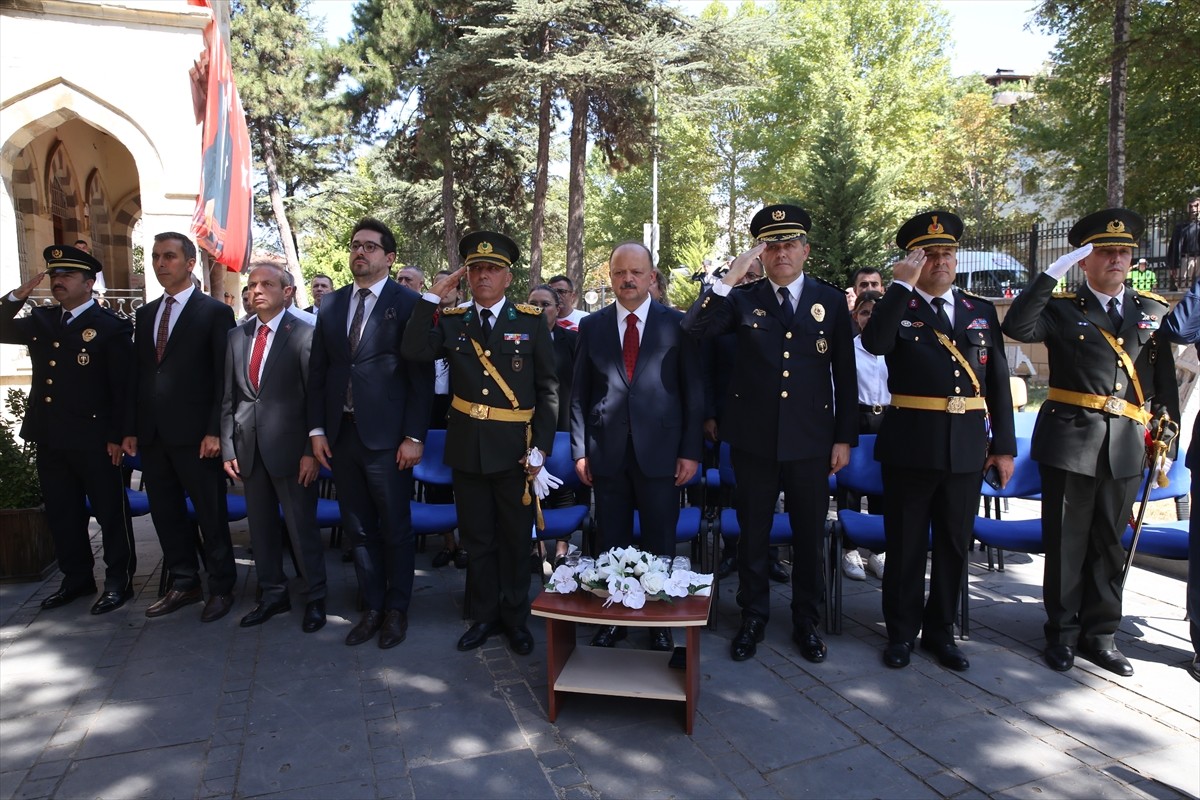 Atatürk'ün Kastamonu'ya gelişi ve Şapka İnkılabı'nın 100. yıl dönümü kapsamında düzenlenen...