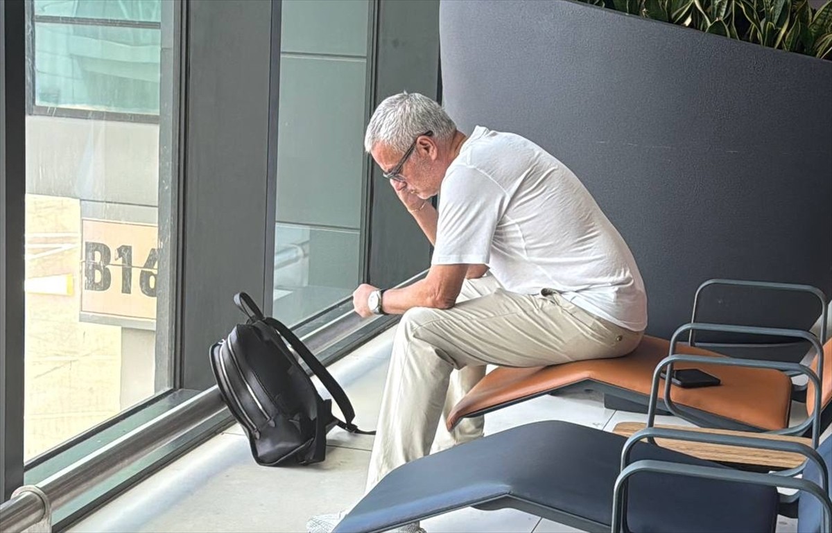 Fenerbahçe'nin yollarını ayırdığı Protekizli teknik direktör Jose Mourinho, İstanbul...