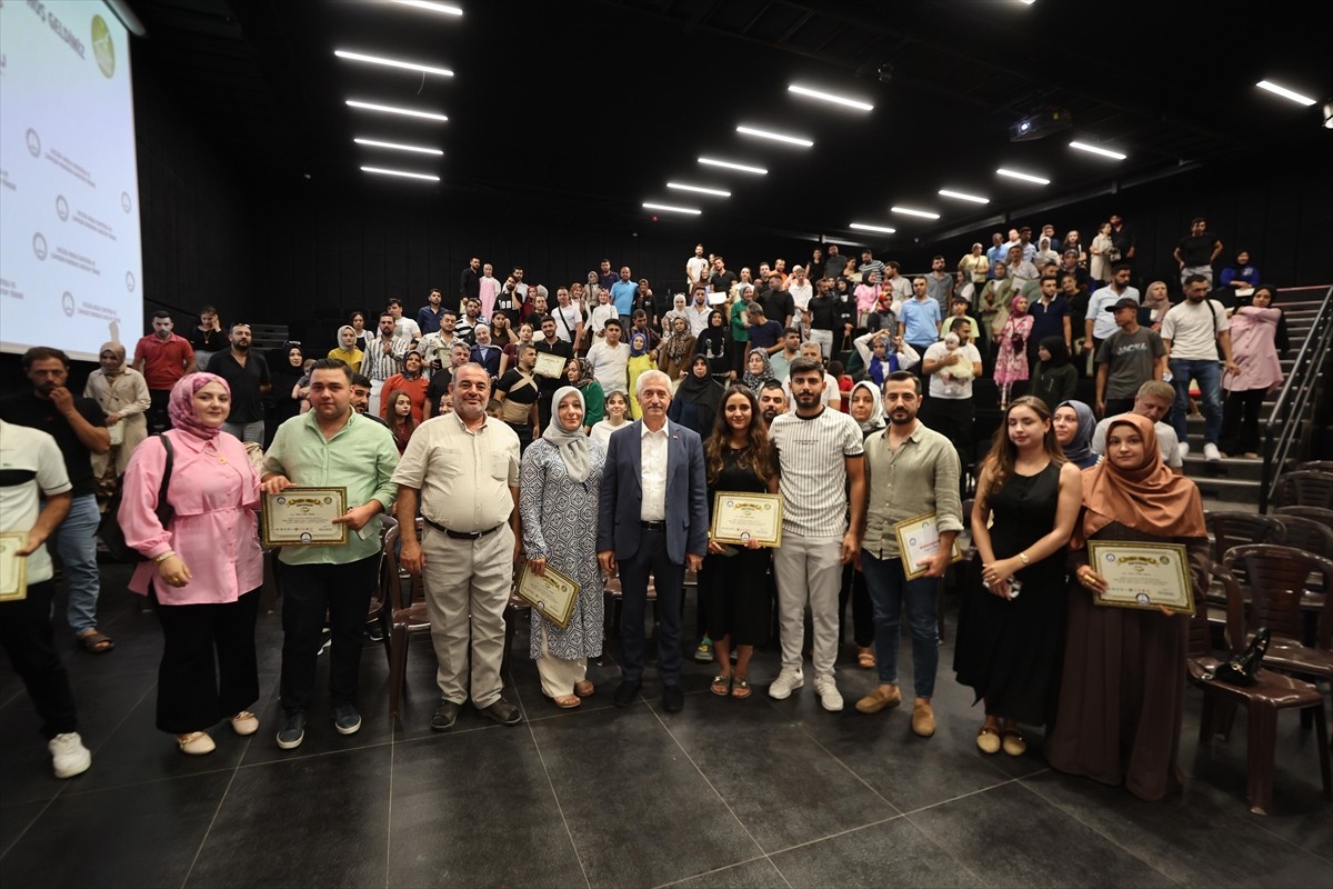 Gaziantep'te Şahinbey Belediyesi tarafından düzenlenen Evlilik Okulu Projesi'nde eğitimini...