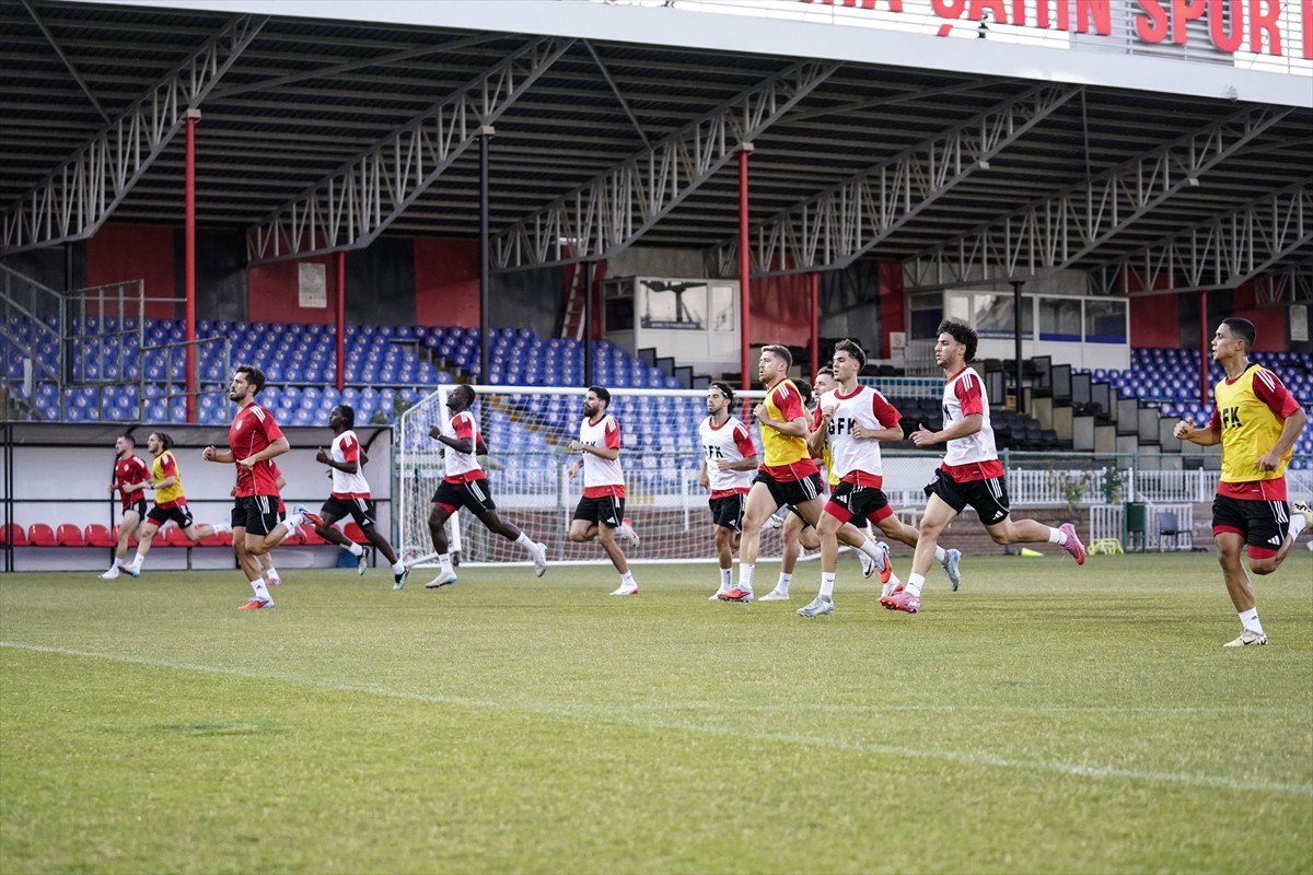 Gaziantep FK, Trendyol Süper Lig'in 2. haftasında deplasmanda oynayacağı TÜMOSAN Konyaspor maçının...