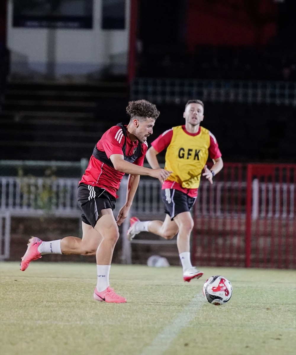 Gaziantep FK, Trendyol Süper Lig'in 2. haftasında deplasmanda oynayacağı TÜMOSAN Konyaspor maçının...