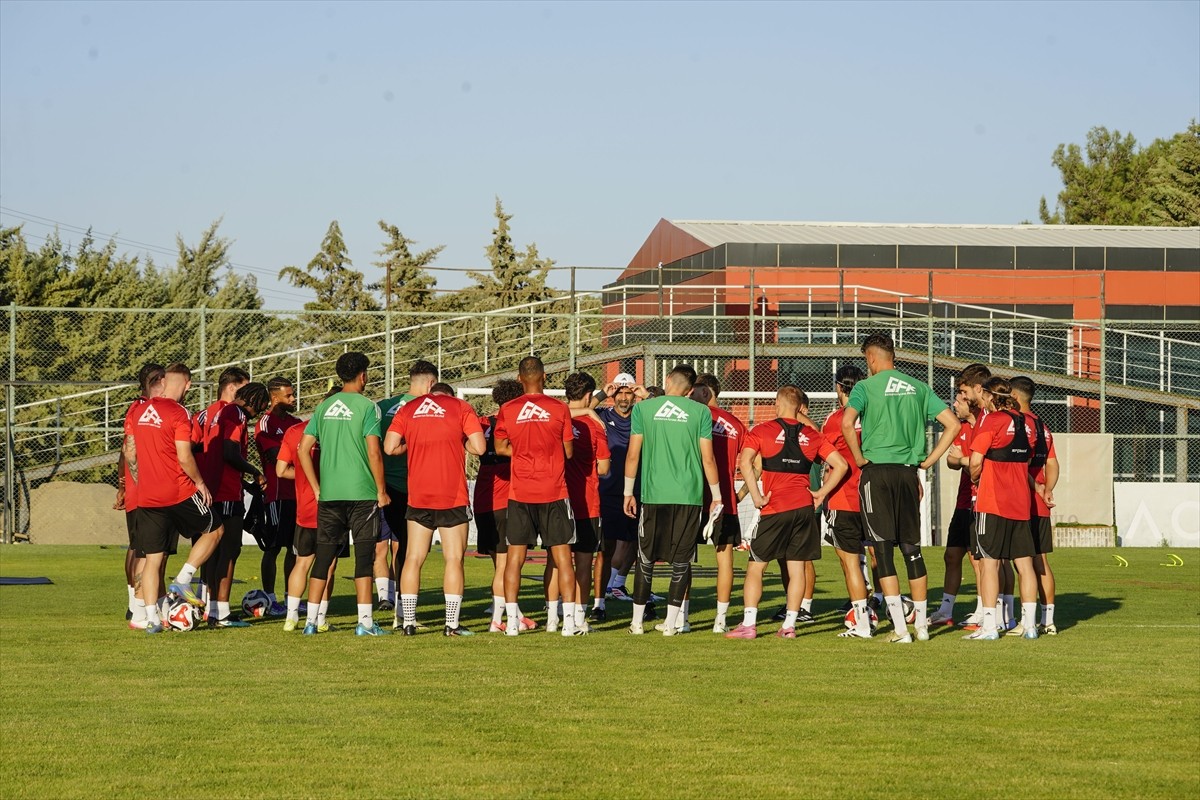 Gaziantep FK, Trendyol Süper Lig'in 2. haftasında konuk olacağı Tümosan Konyaspor maçının...