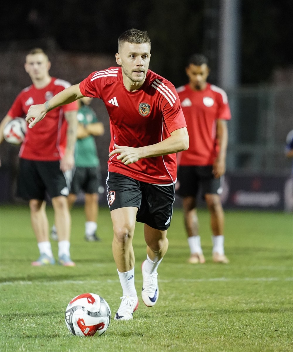 Gaziantep FK, Trendyol Süper Lig’in 3. haftasında Gençlerbirliği'ni konuk edeceği maçın...