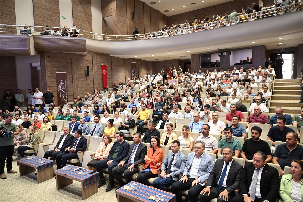 Gaziantep Valiliği ve Büyükşehir Belediyesi işbirliğinde hayata geçirilen "Yetenek Kaşifi...