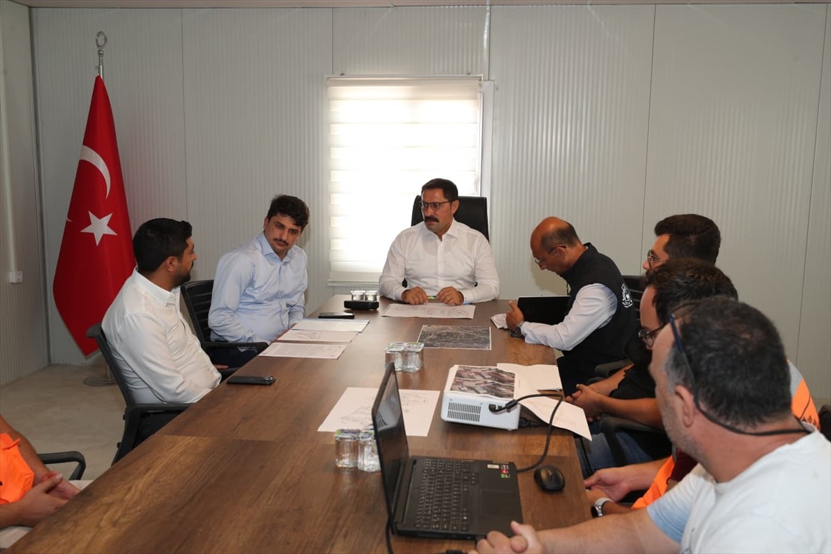 Hatay'ın Defne ilçesinde, 6 Şubat 2023'teki depremlerin ardından yapımına başlanan 3 bin 722 afet...