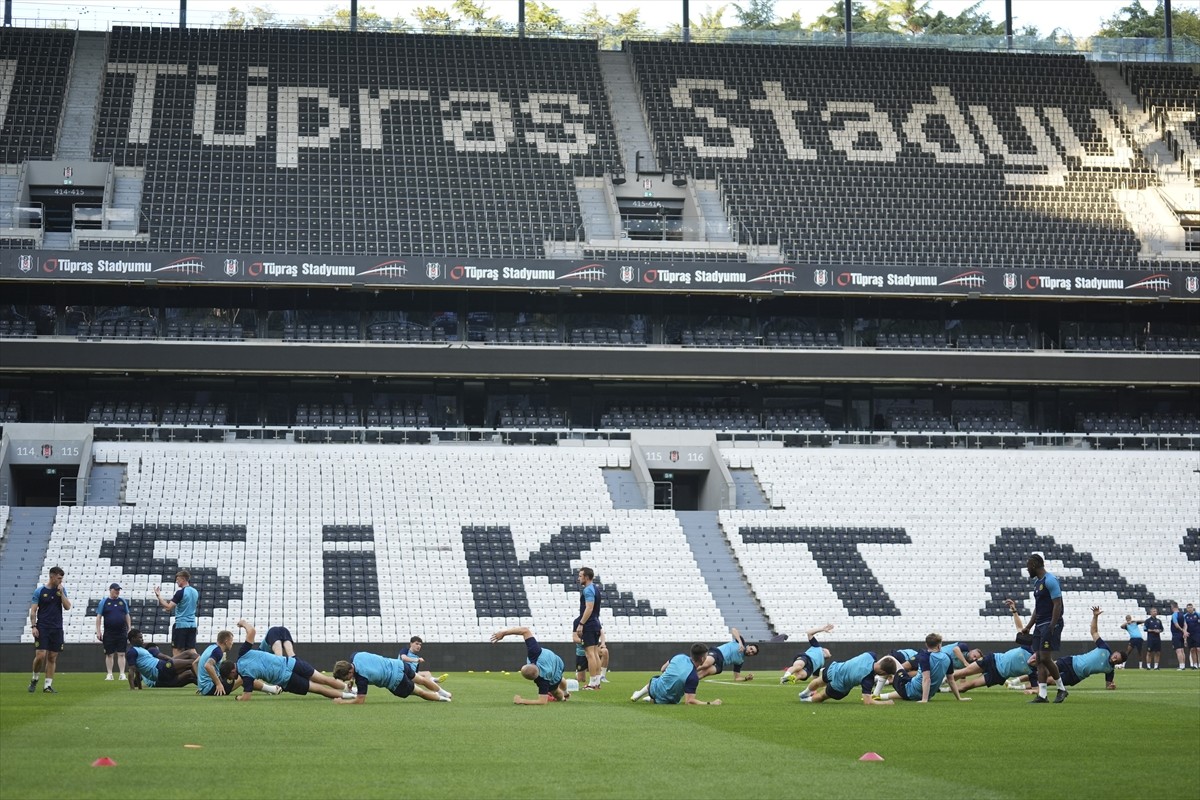 İrlanda ekibi St. Patrick's, UEFA Konferans Ligi 3. eleme turu rövanşında yarın Beşiktaş ile...