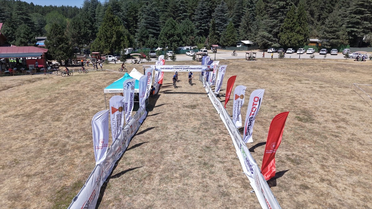 Kahramanmaraş'ta düzenlenen Uluslararası Kahramanmaraş MTB Cup ve Hasan Kılıç Dağ Bisikleti...