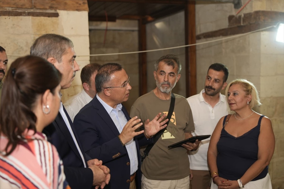 Kahramanmaraş merkezli 6 Şubat depremlerinde hasar aldıkları için restore edilen Gaziantep'teki...