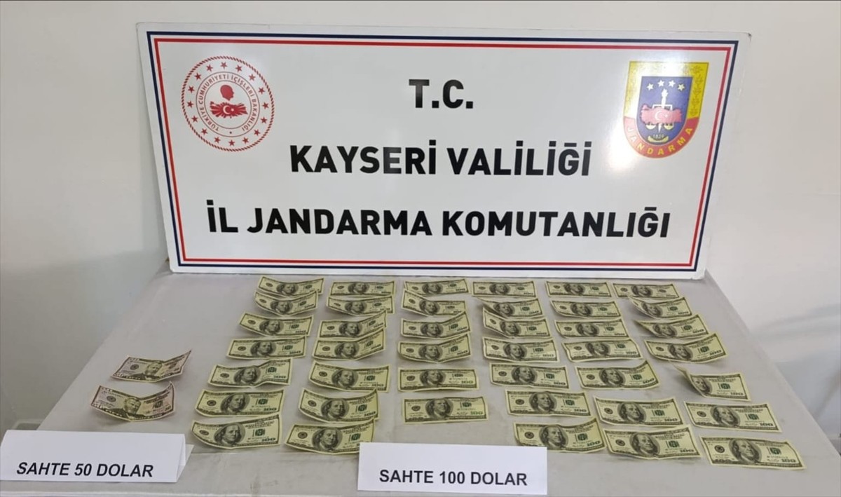 Kayseri'nin Melikgazi ilçesinde 4 bin 200 dolarlık sahte banknot ele geçirildi, 1 şüpheli...