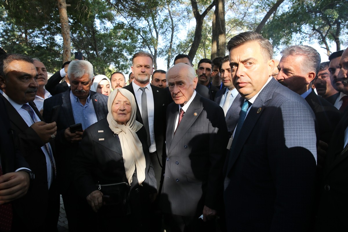 MHP Genel Başkanı Devlet Bahçeli, Bitlis&#039;in Ahlat ilçesinde partililer ve vatandaşlarla bir araya...
