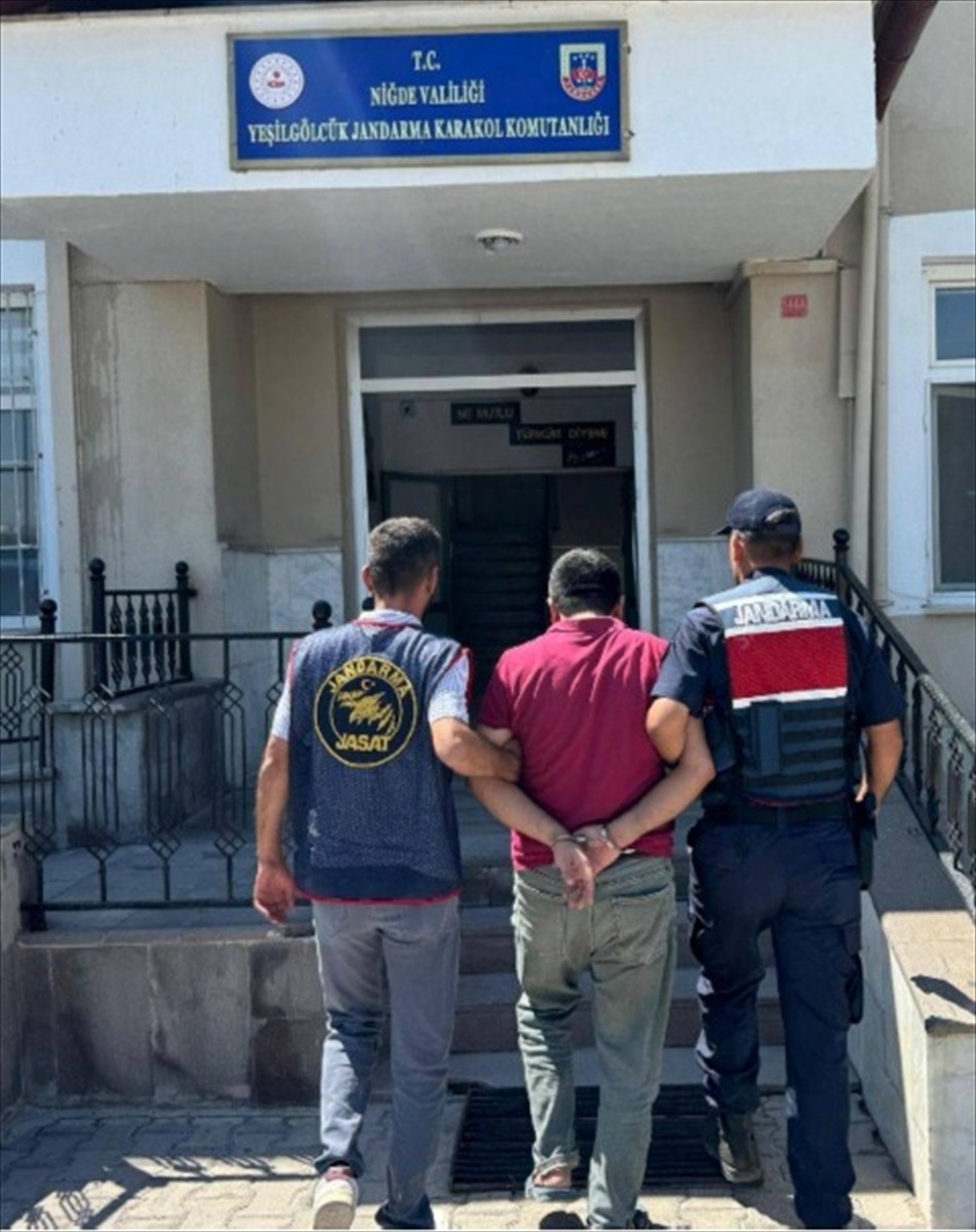 Niğde'de hakkında 12 yıl 6 ay kesinleşmiş hapis cezası bulunan firari hükümlü yakalandı.