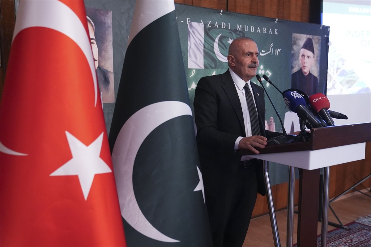 Pakistan'ın Ankara Büyükelçiliğinin ev sahipliğinde düzenlenen resepsiyonda, ülkenin "Bağımsızlık...