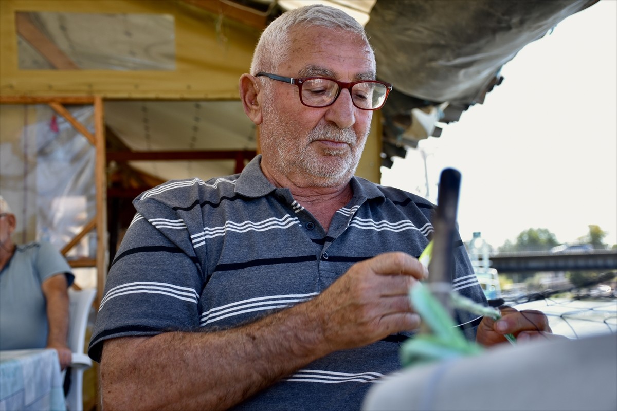 Sakarya'da hazırlıklarını tamamlayan balıkçılar av yasağının sona ereceği 1 Eylül'ü heyecanla...