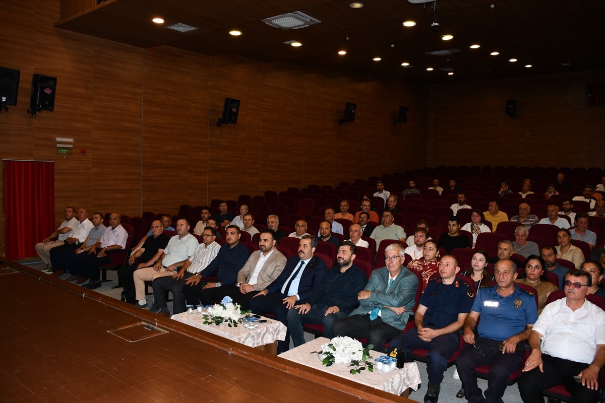  Samsun'un Vezirköprü ilçesindeki Oymaağaç Höyüğü kazılarının 20. yılı kapsamında düzenlenen...