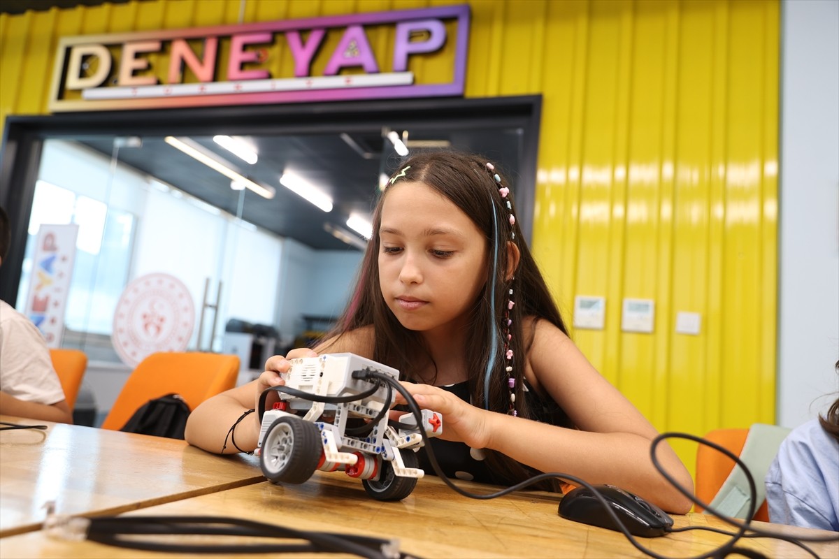 Sanayi ve Teknoloji Bakanlığı, Gençlik ve Spor Bakanlığı, TÜBİTAK ile Türkiye Teknoloji Takımı...