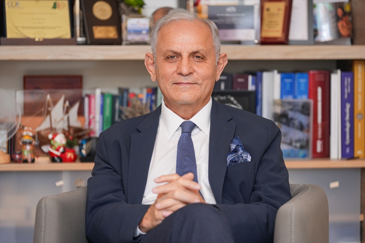 Servikal Patolojiler ve Kolposkopi Derneği Başkanı Prof. Dr. Mehmet Faruk Köse, AA muhabirine...