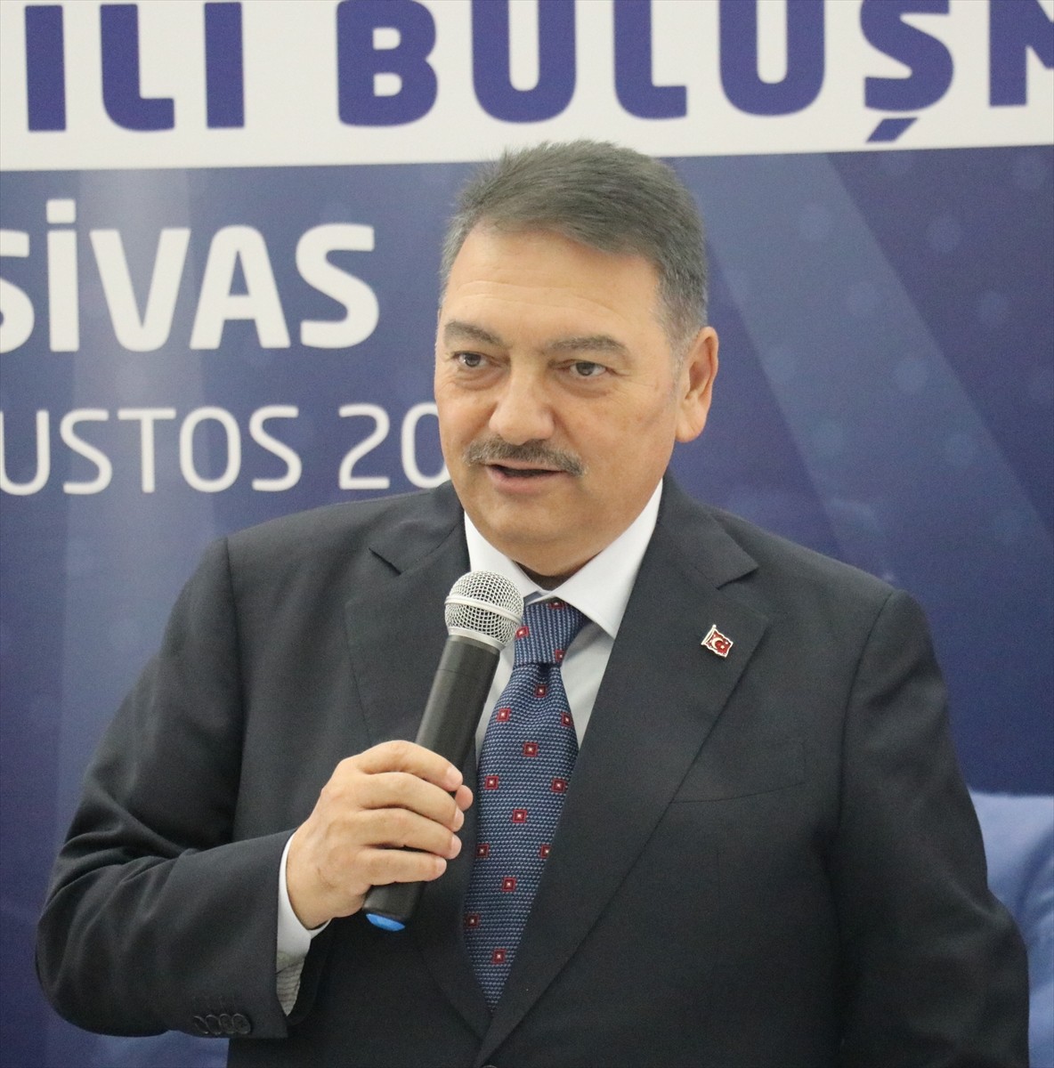 TBMM AK Parti Grup Başkanı Abdullah Güler (sol 2), AK Parti Genel Başkan Yardımcısı Ahmet Baha...